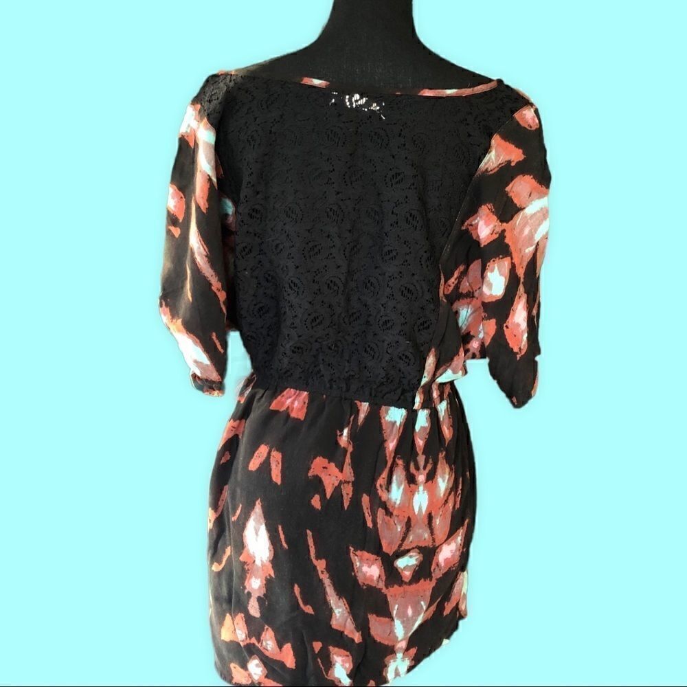 Printed Lace Patch Mini Dress - Picture 6 of 7